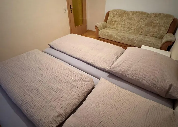 Unique Flat Vogtland-Panorama By Respect Host 아파트 *